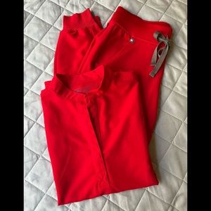 Figs Pop Red Scrub Set